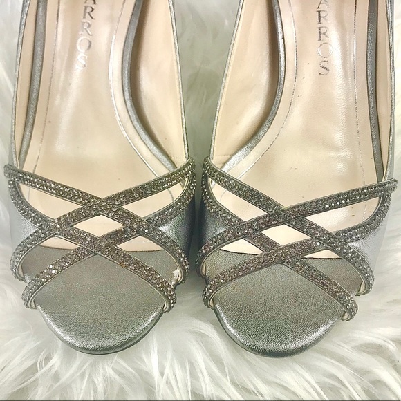 CAPARROS Eliza Heels Pumps, Silver, Size 7B - Picture 7 of 8